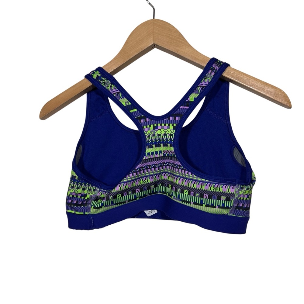 Nike Sports Bra Size Medium - Picture 2 of 6